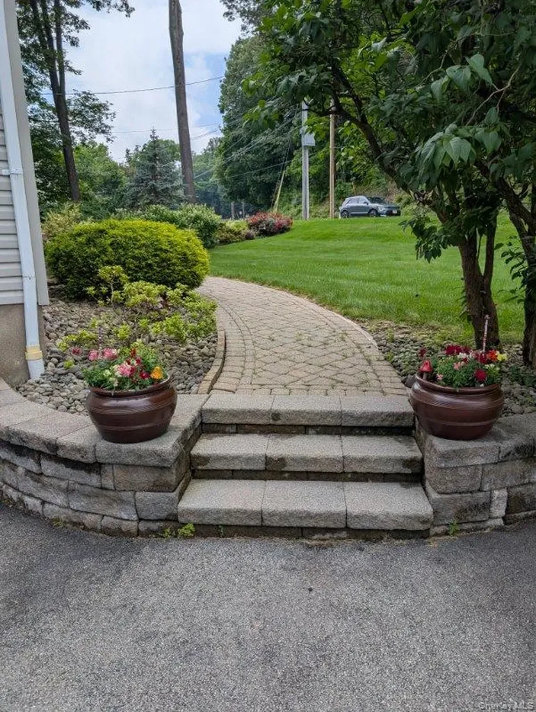 93 Dunderberg Road Central Valley NY 10917