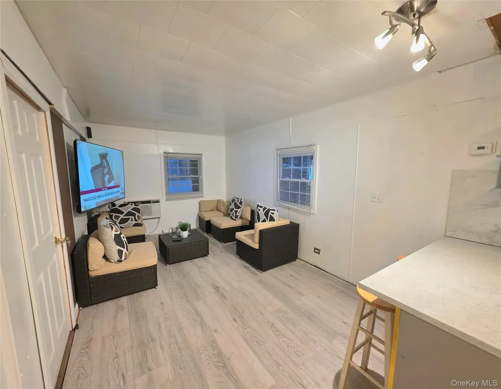 525 Riverleigh Avenue Riverhead NY 11901