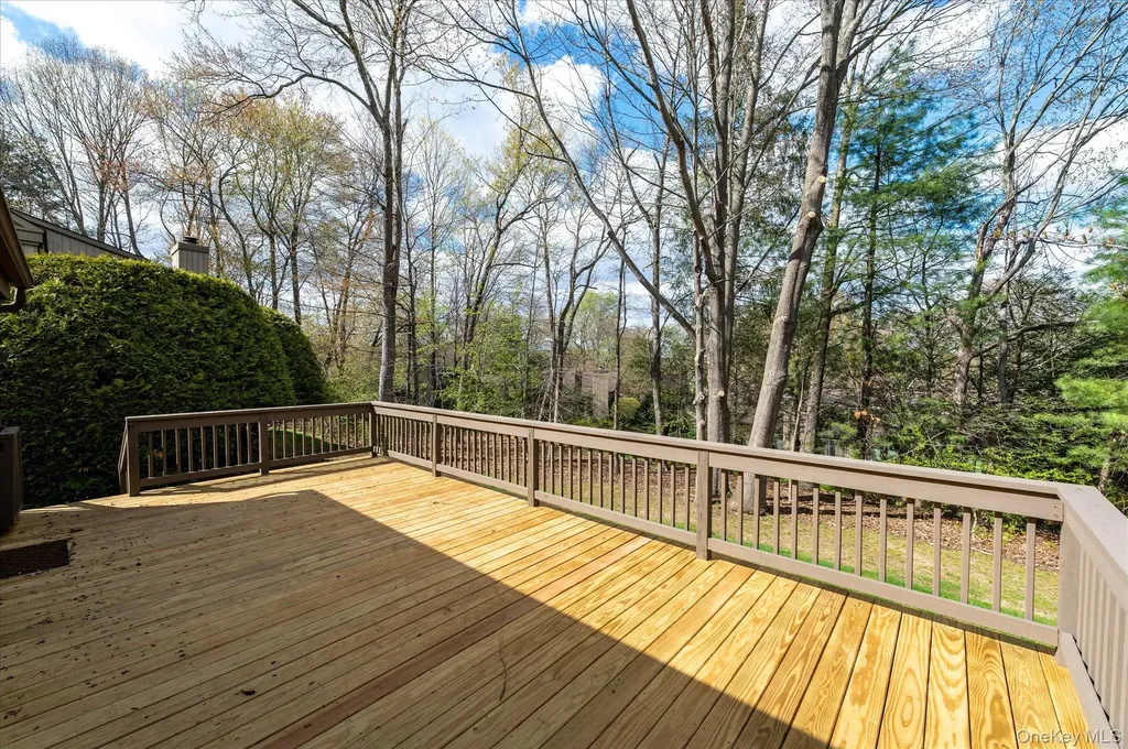 371 Heritage Hills Somers NY 10589