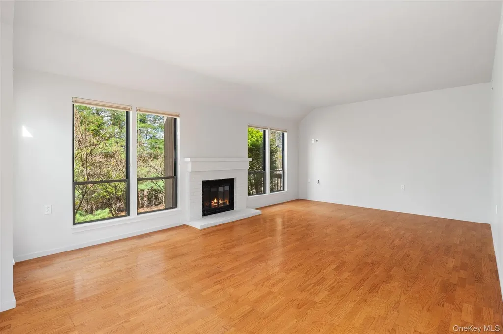 371 Heritage Hills Somers NY 10589
