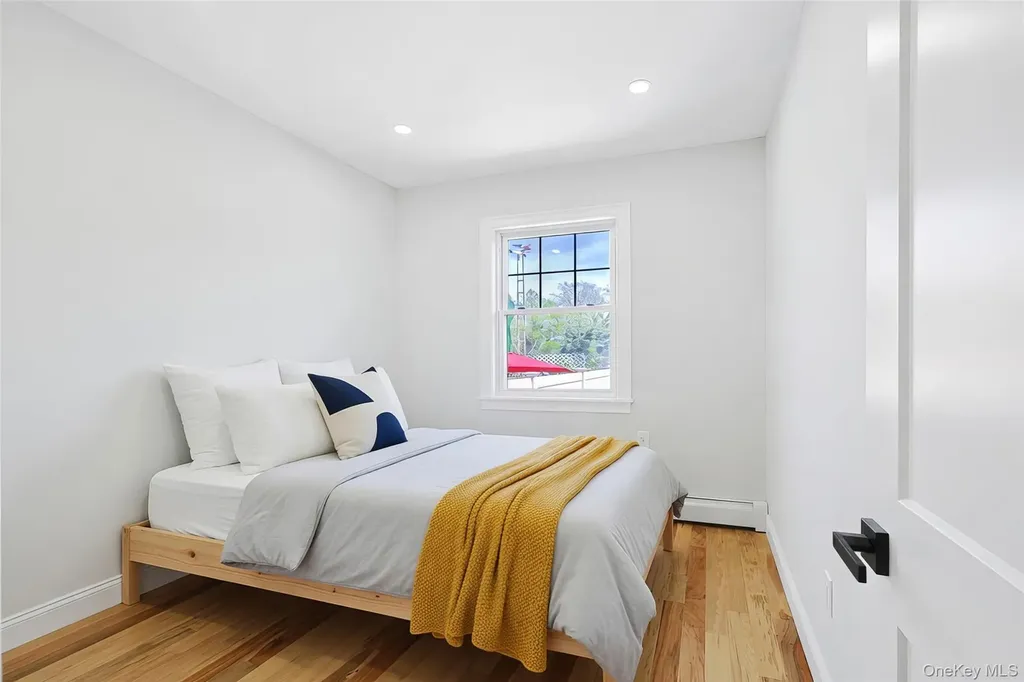 5813 69th Place Maspeth NY 11378