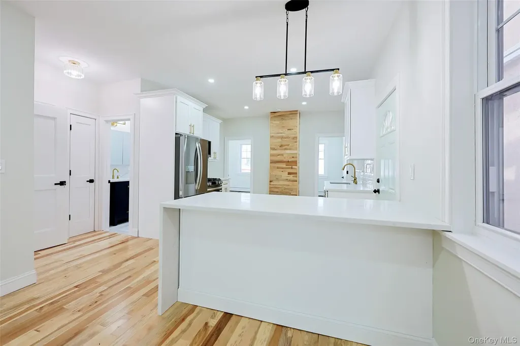 5813 69th Place Maspeth NY 11378