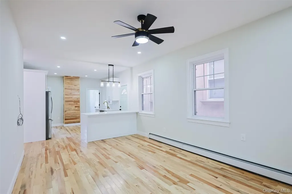 5813 69th Place Maspeth NY 11378