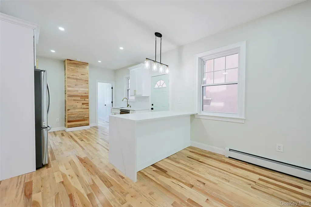 5813 69th Place Maspeth NY 11378