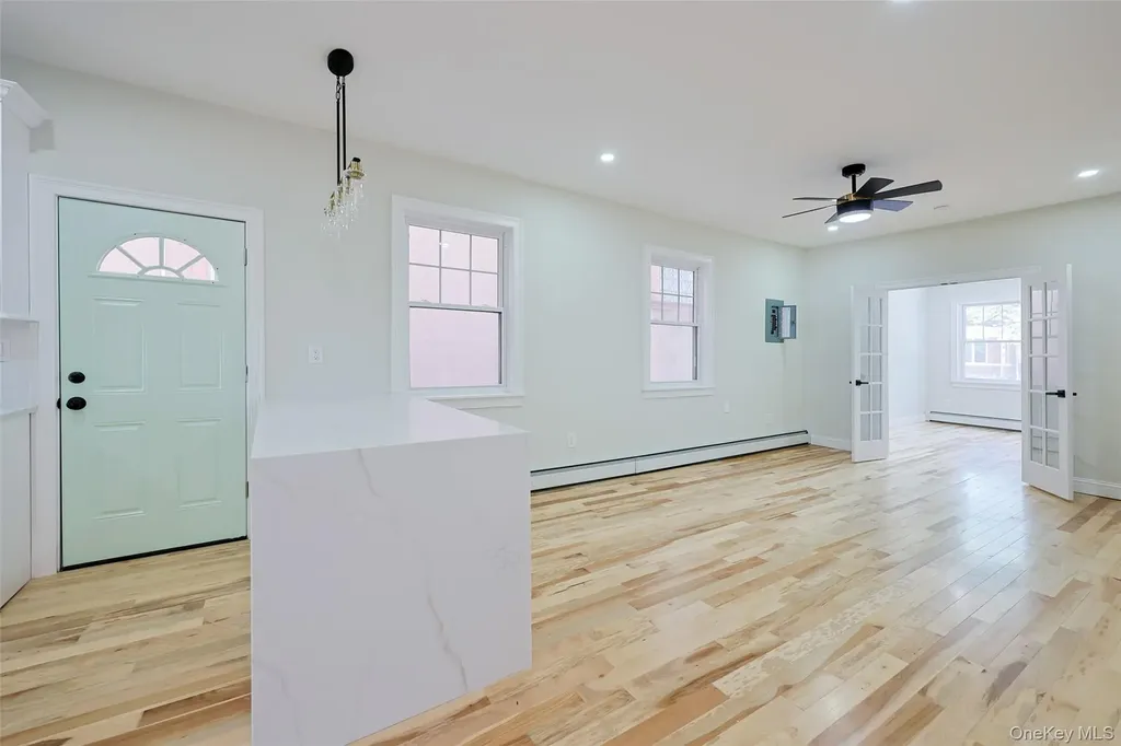 5813 69th Place Maspeth NY 11378