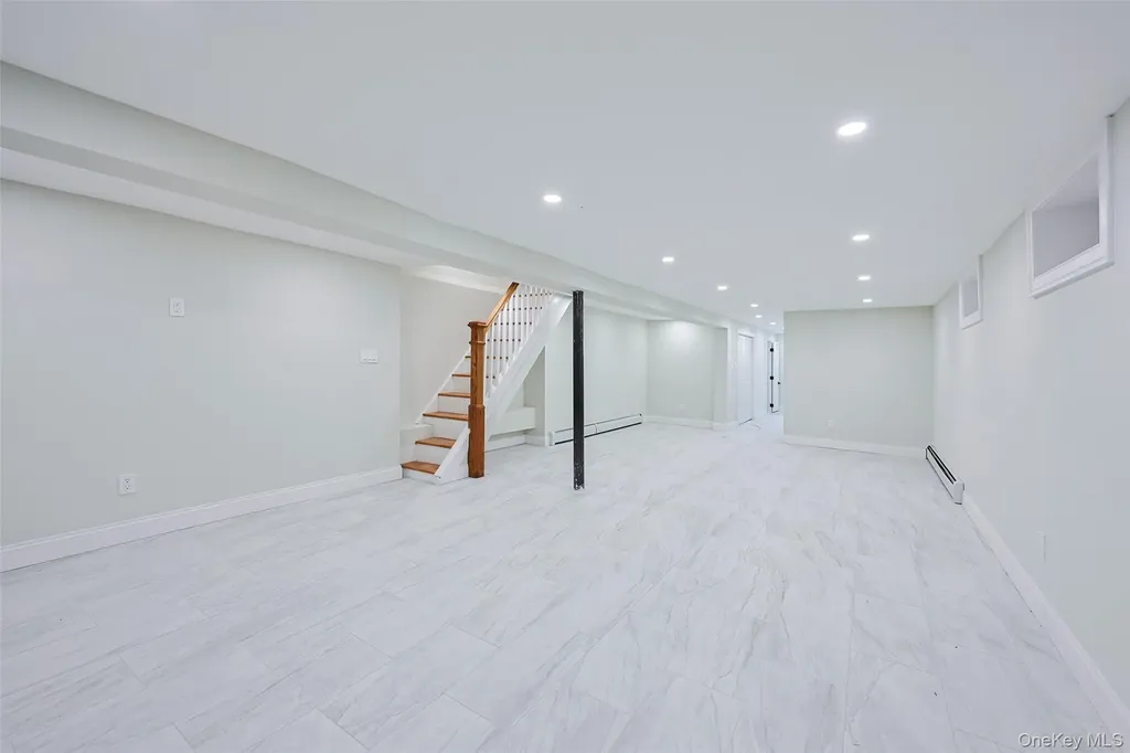 5813 69th Place Maspeth NY 11378