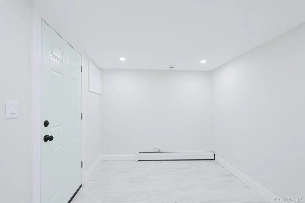 5813 69th Place Maspeth NY 11378