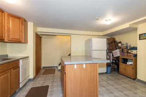 43 Pickwick Drive Hicksville NY 11801