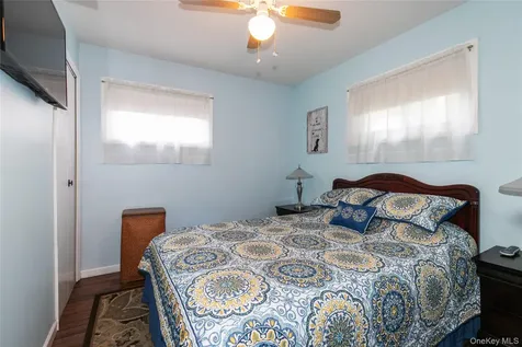 43 Pickwick Drive Hicksville NY 11801