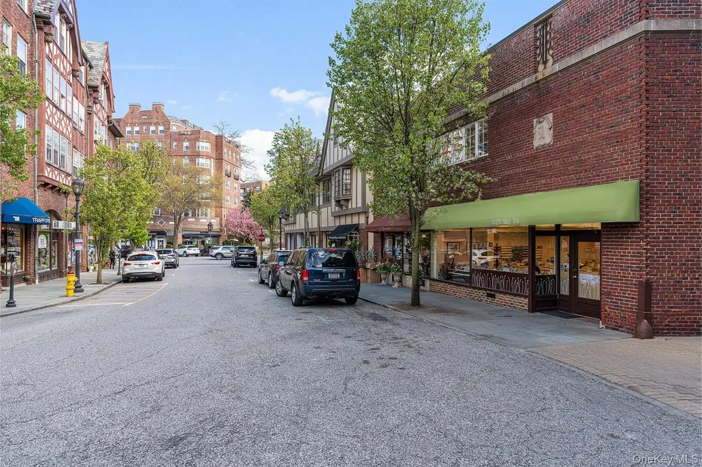 26 E Parkway Scarsdale NY 10583
