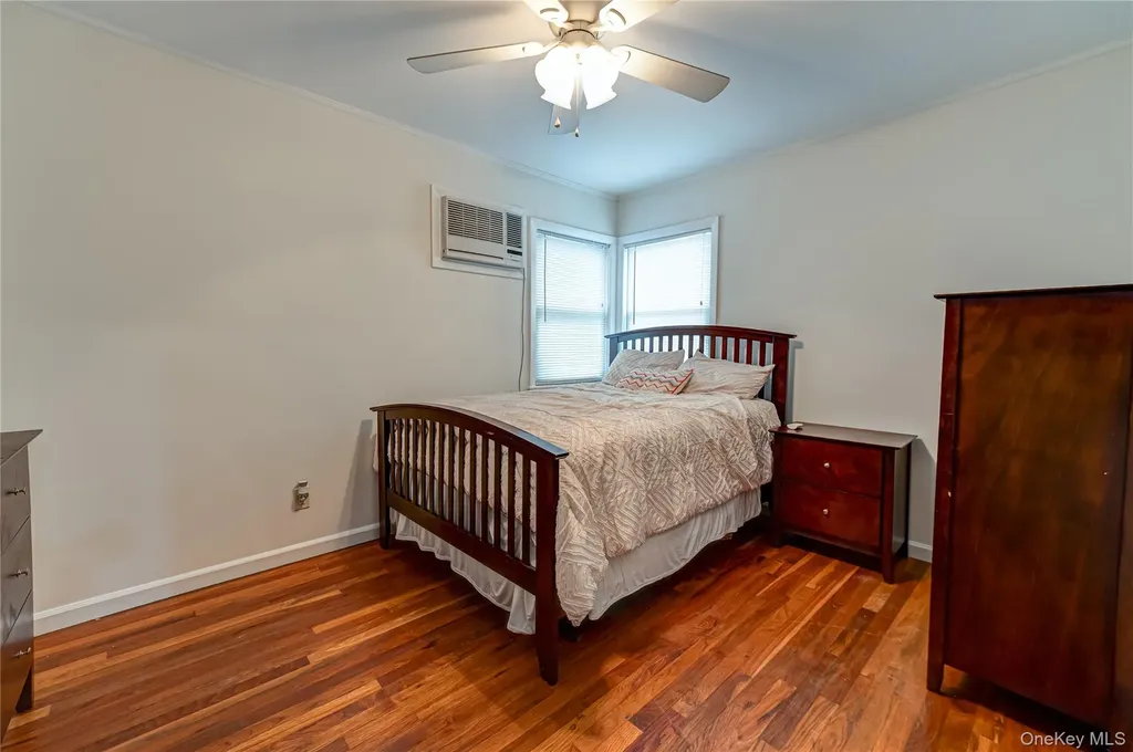 5 Taylor Drive Farmingdale NY 11735