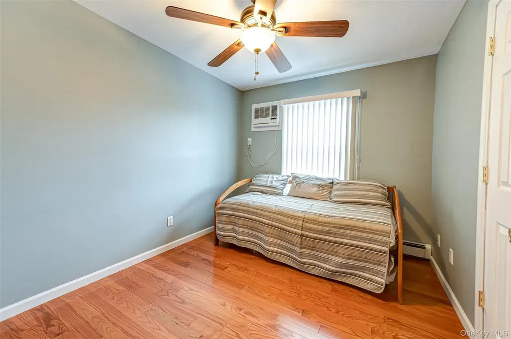 5 Taylor Drive Farmingdale NY 11735