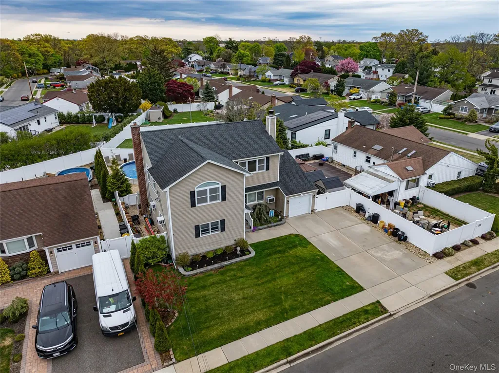5 Taylor Drive Farmingdale NY 11735