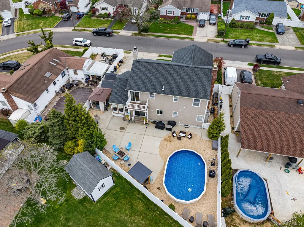 5 Taylor Drive Farmingdale NY 11735