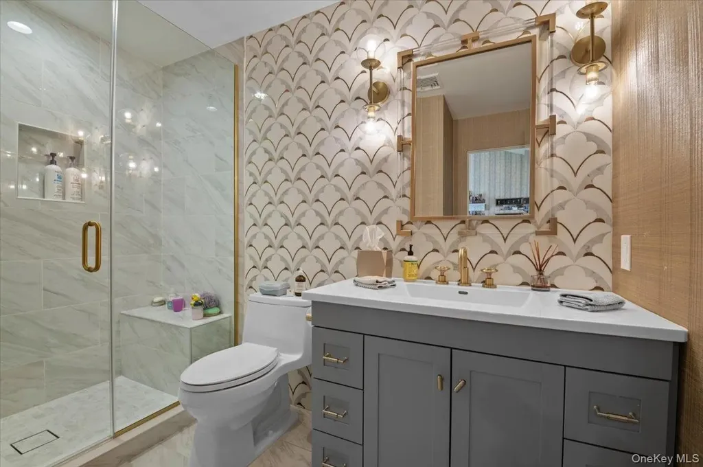 45 Coves Run Syosset NY 11791