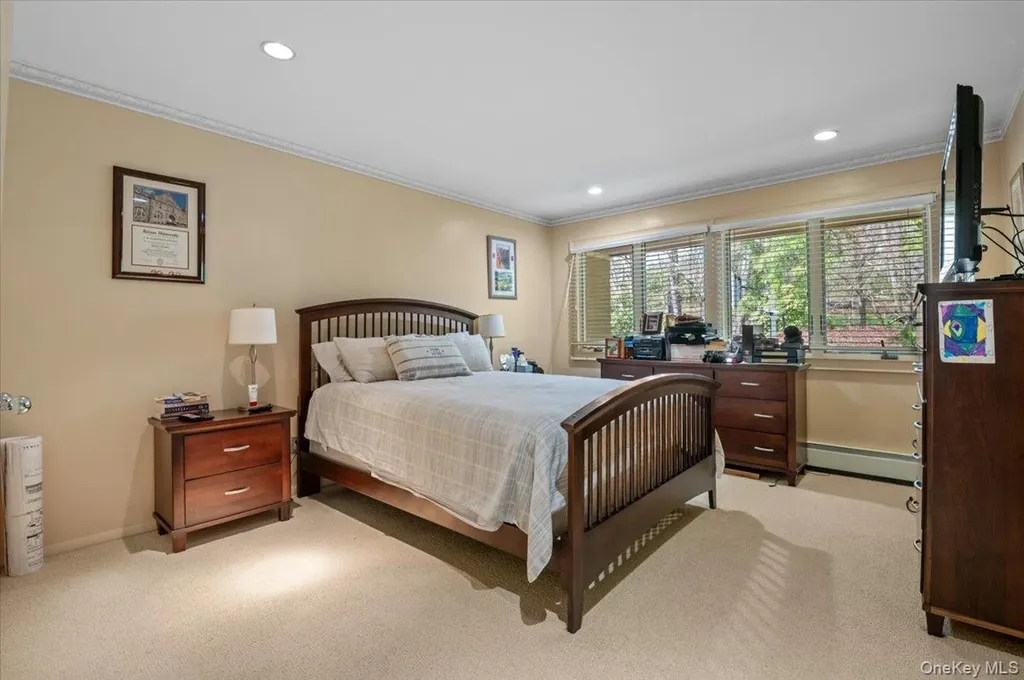 45 Coves Run Syosset NY 11791
