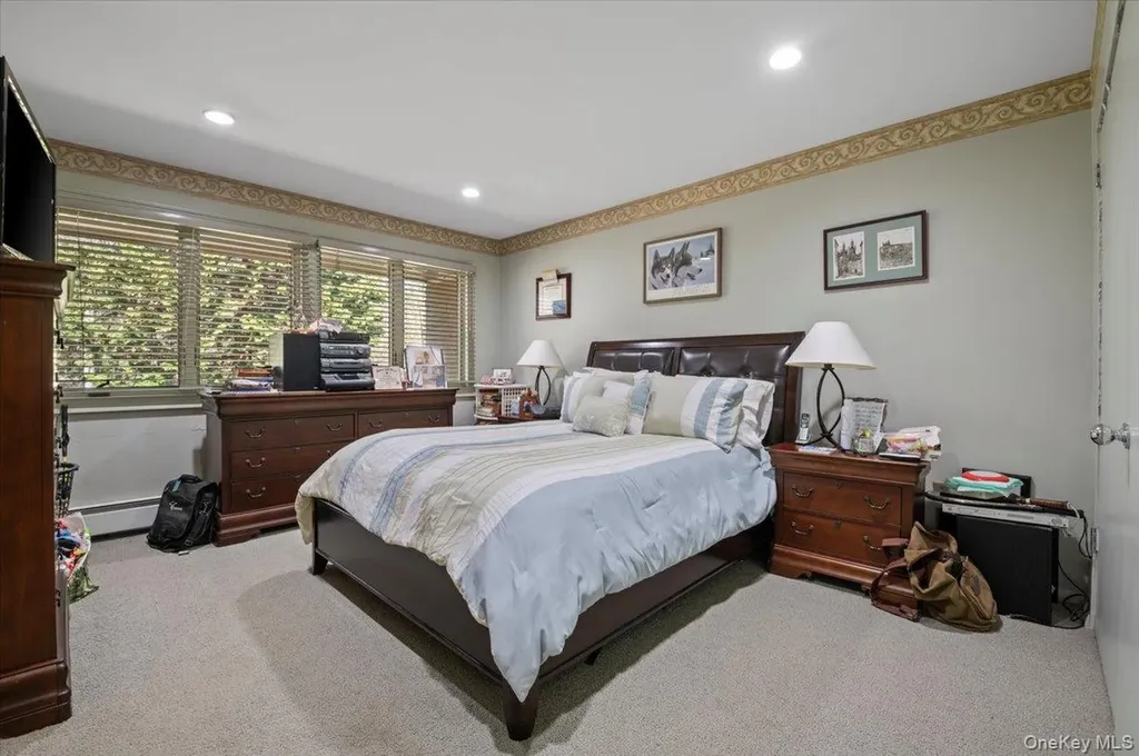 45 Coves Run Syosset NY 11791