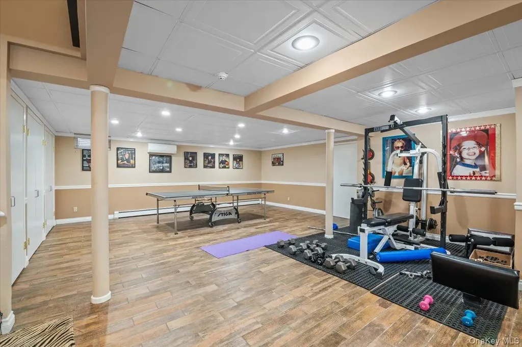 45 Coves Run Syosset NY 11791