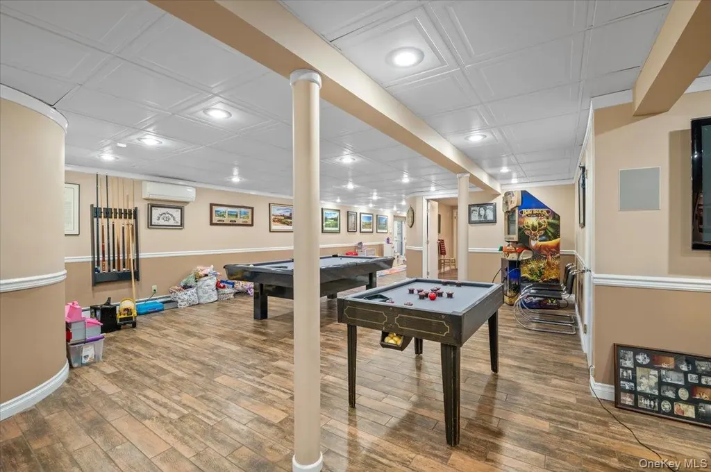 45 Coves Run Syosset NY 11791