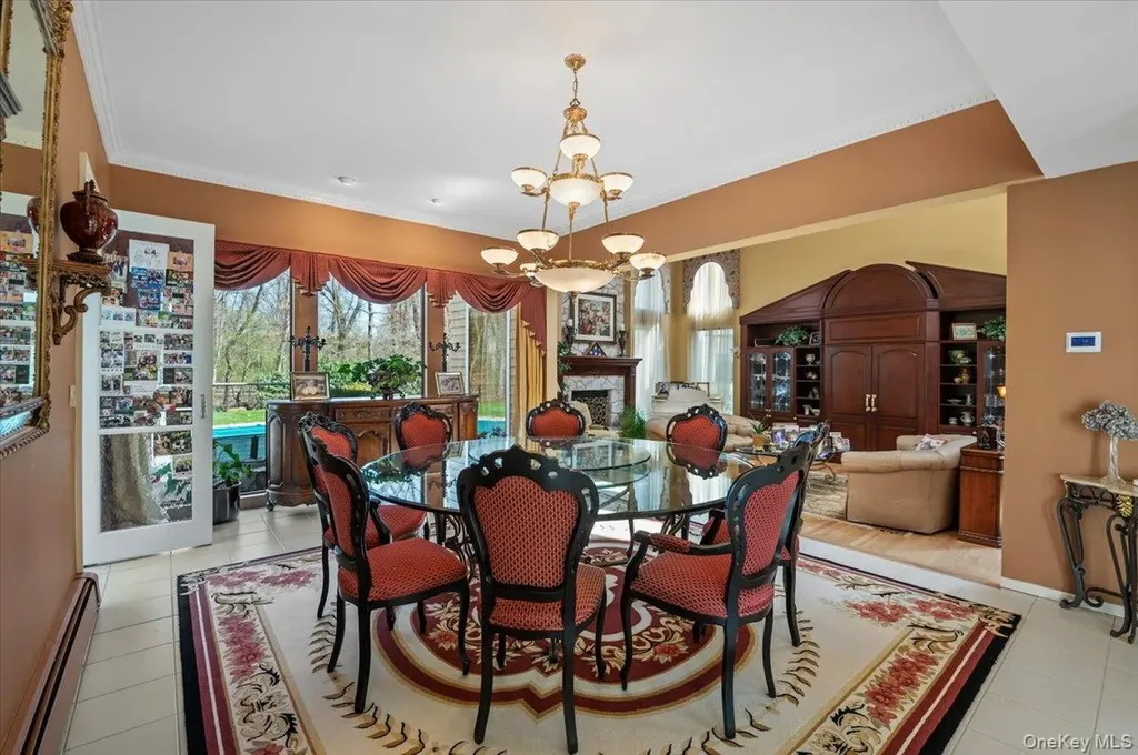 45 Coves Run Syosset NY 11791