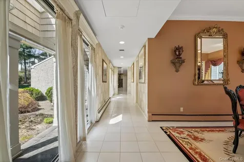 45 Coves Run Syosset NY 11791