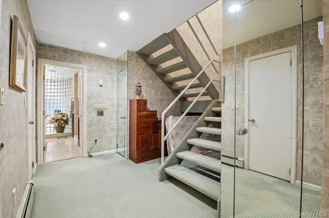 45 Coves Run Syosset NY 11791