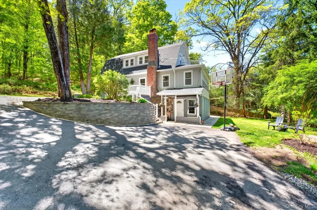 20 Hillside Avenue Goldens Bridge NY 10526