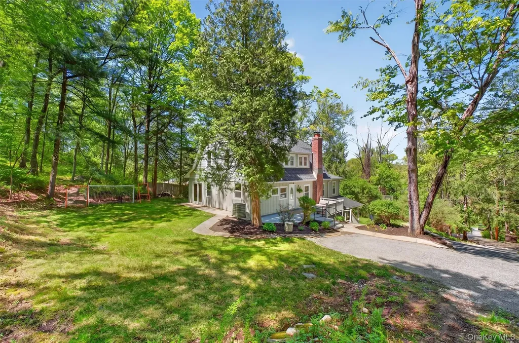 20 Hillside Avenue Goldens Bridge NY 10526