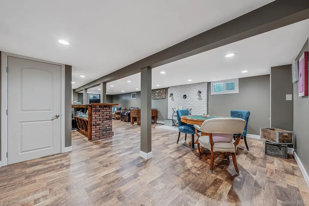 414 Myrtle Avenue West Islip NY 11795