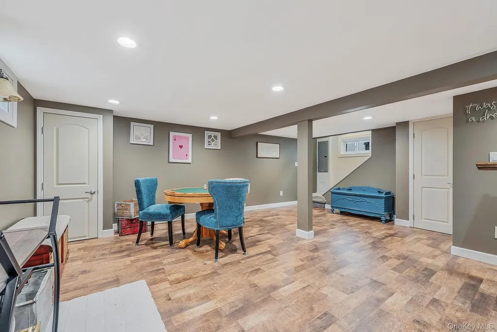 414 Myrtle Avenue West Islip NY 11795
