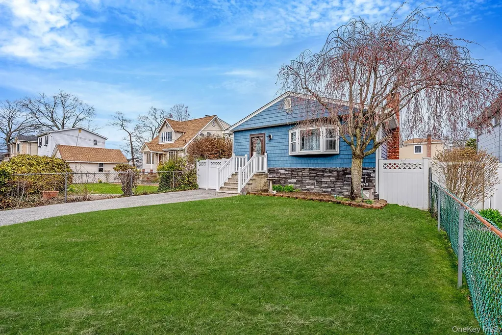 414 Myrtle Avenue West Islip NY 11795