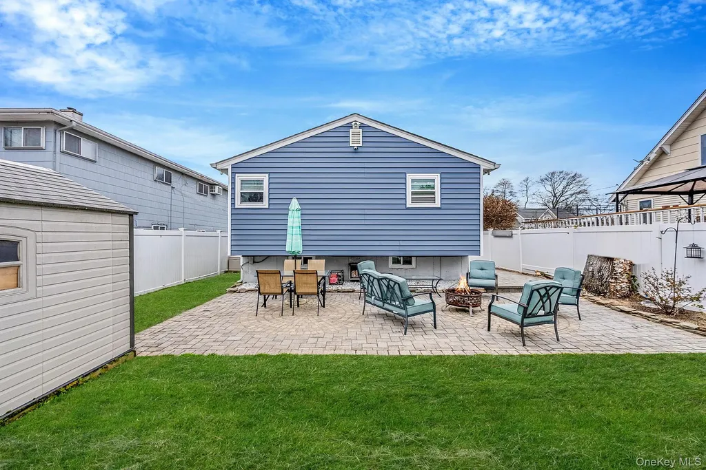 414 Myrtle Avenue West Islip NY 11795