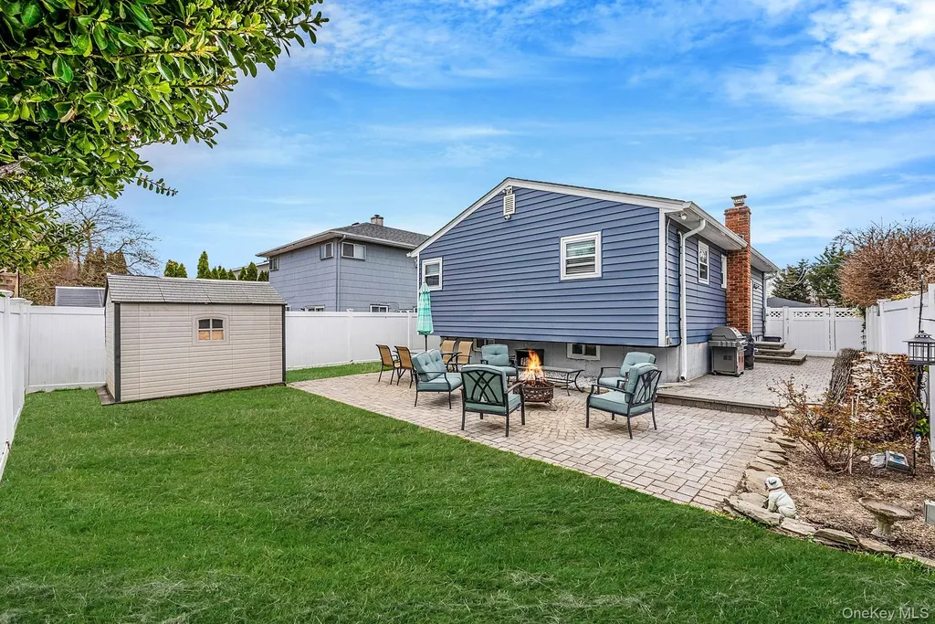 414 Myrtle Avenue West Islip NY 11795