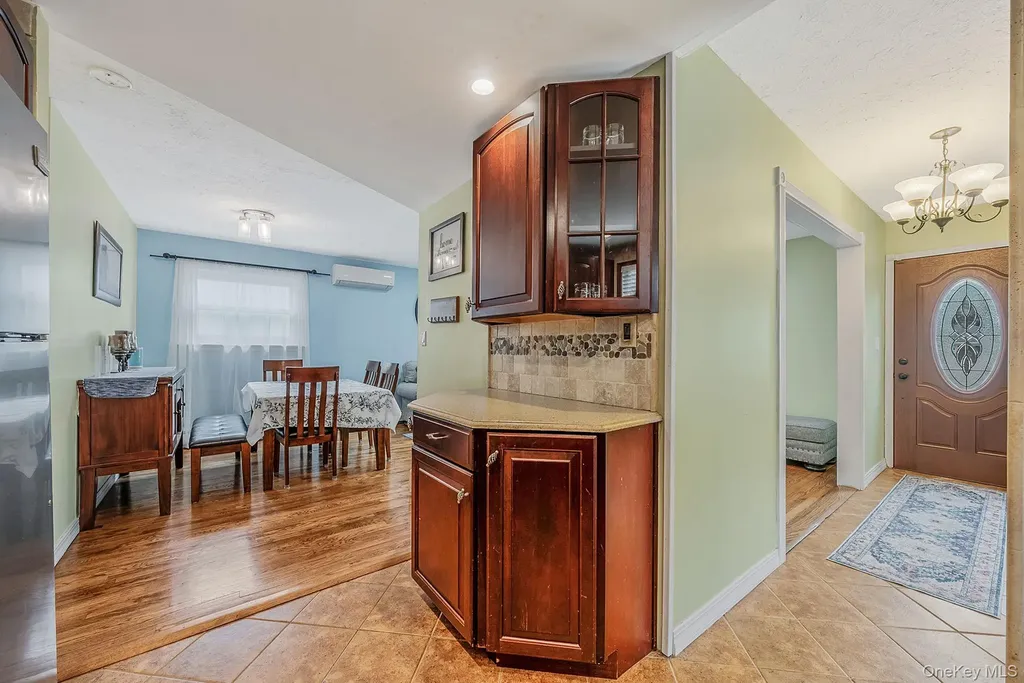 414 Myrtle Avenue West Islip NY 11795