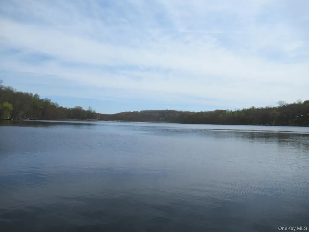 58 Hillside Drive Mahopac NY 10541