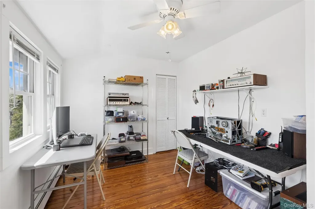 23530 Main Road Orient NY 11957