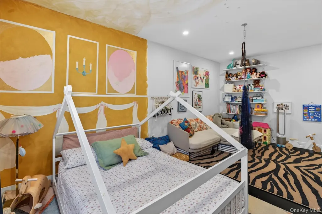 10325 68th Avenue Forest Hills NY 11375
