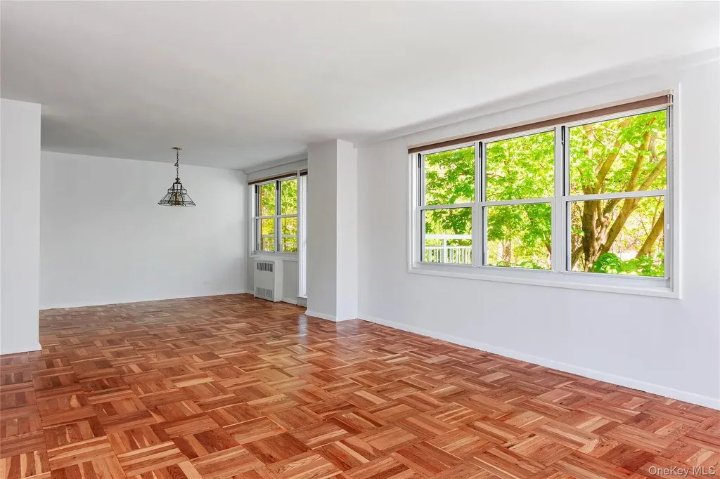 3935 Blackstone Avenue Bronx NY 10471