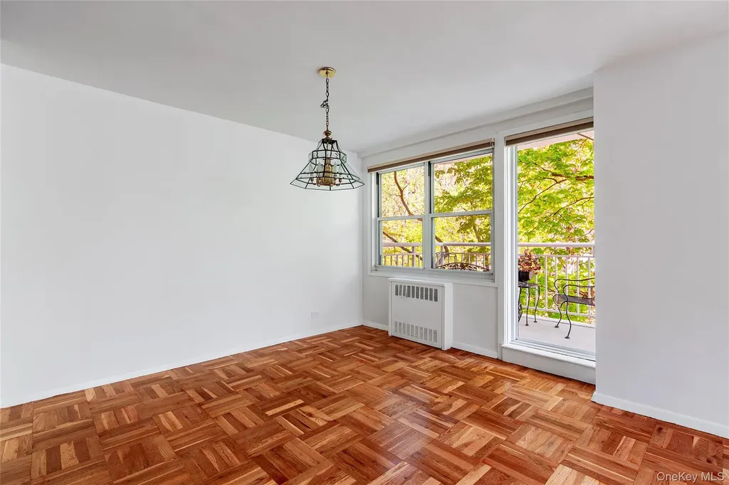 3935 Blackstone Avenue Bronx NY 10471