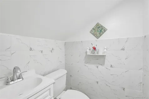 88-37 187th Street Hollis NY 11423