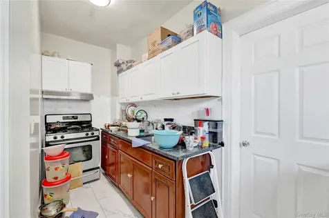 88-37 187th Street Hollis NY 11423