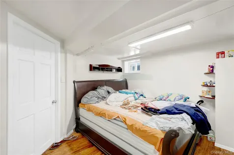 88-37 187th Street Hollis NY 11423