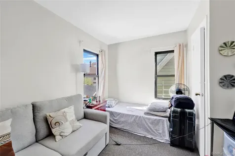 88-37 187th Street Hollis NY 11423