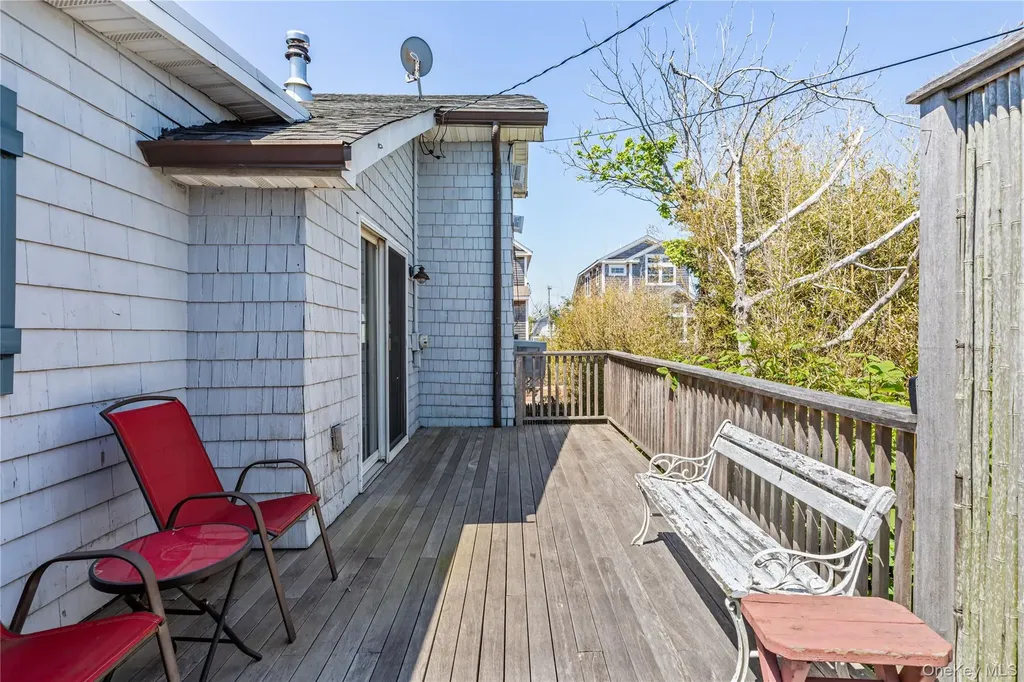 449 Dehnhoff Walk Ocean Beach NY 11770