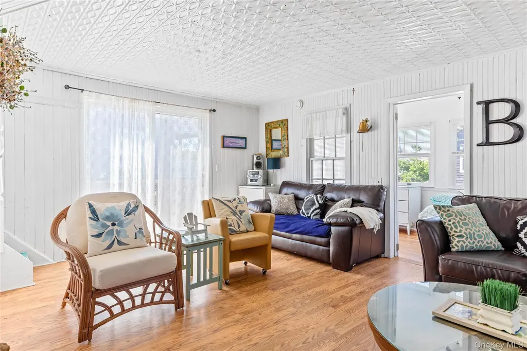 449 Dehnhoff Walk Ocean Beach NY 11770