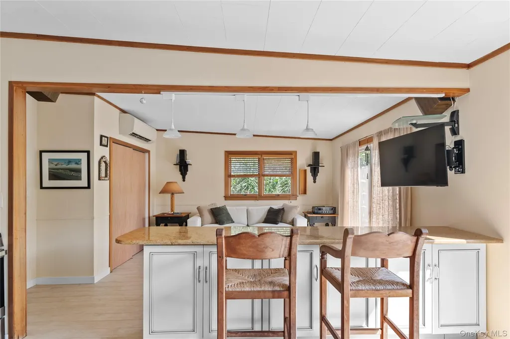 453 Dehnhoff Walk Ocean Beach NY 11770