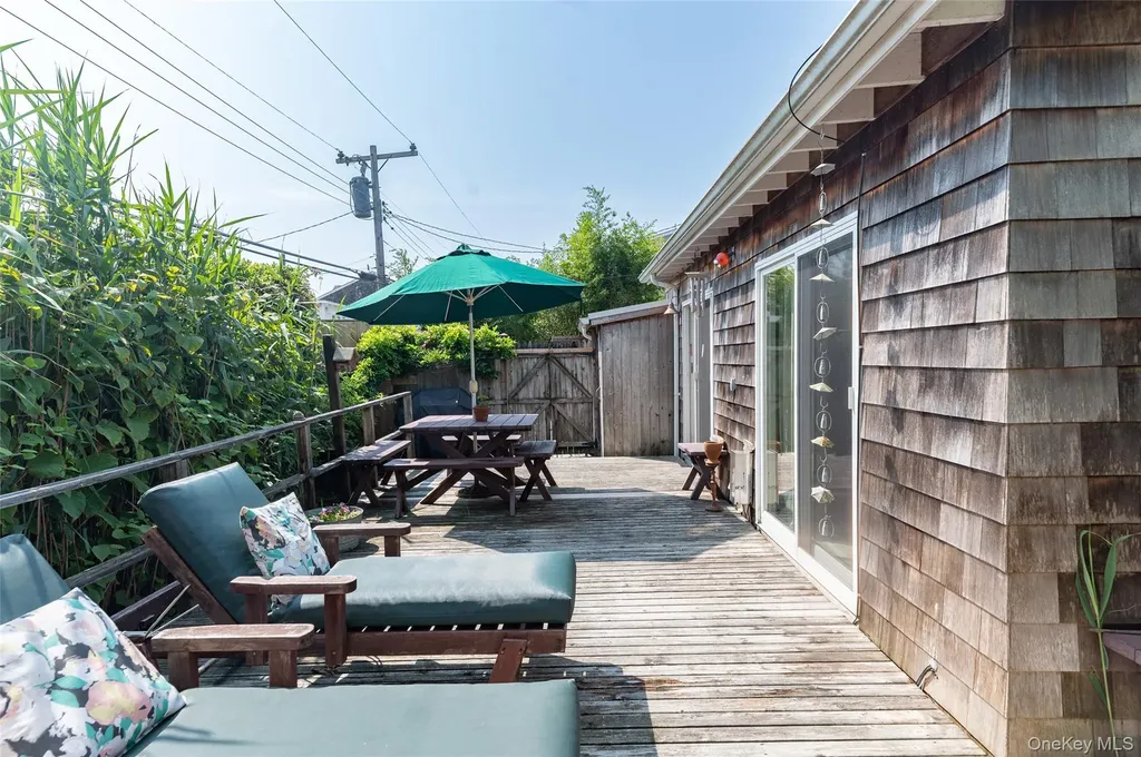 453 Dehnhoff Walk Ocean Beach NY 11770