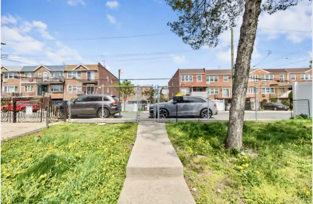 1028 E 84th Street Brooklyn NY 11236