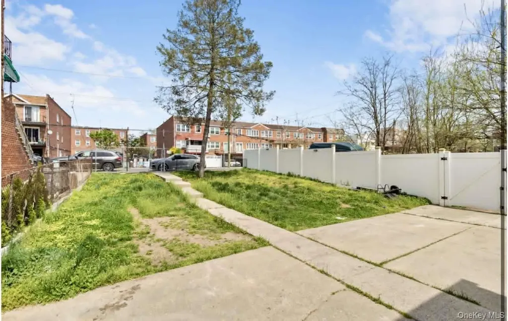 1028 E 84th Street Brooklyn NY 11236