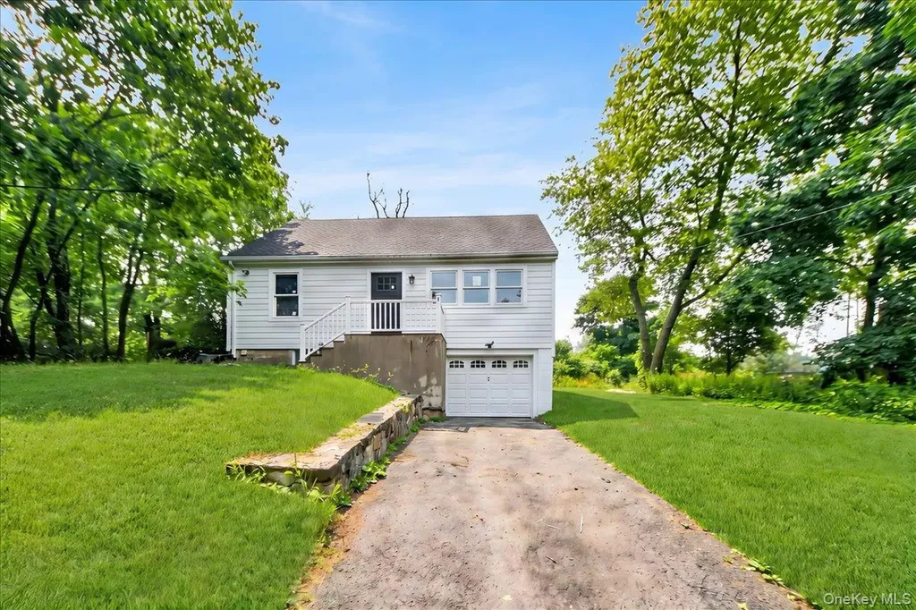 16 Tiger Road Hopewell Junction NY 12533